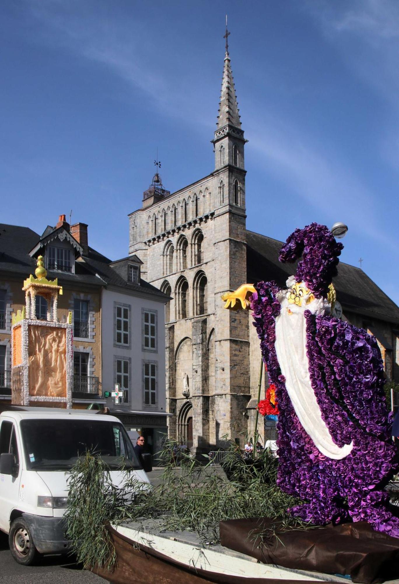 Appartamento Caoubere Bagnères-de-Bigorre Esterno foto